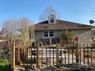 3545 Ellwood Road New Castle, PA 16101 - Photo 22 of 25 a front view of house and yard