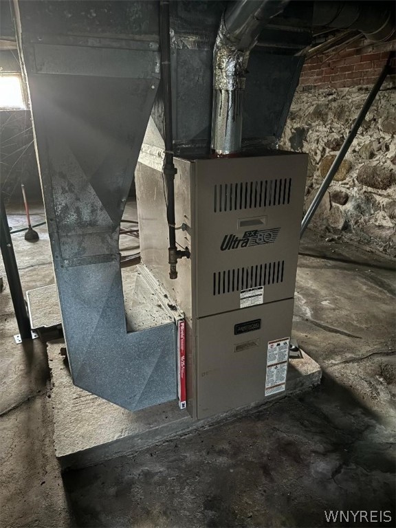 999 Rte 5 And 20 Hanover, NY 14136 - Photo 36 of 40 Furnace