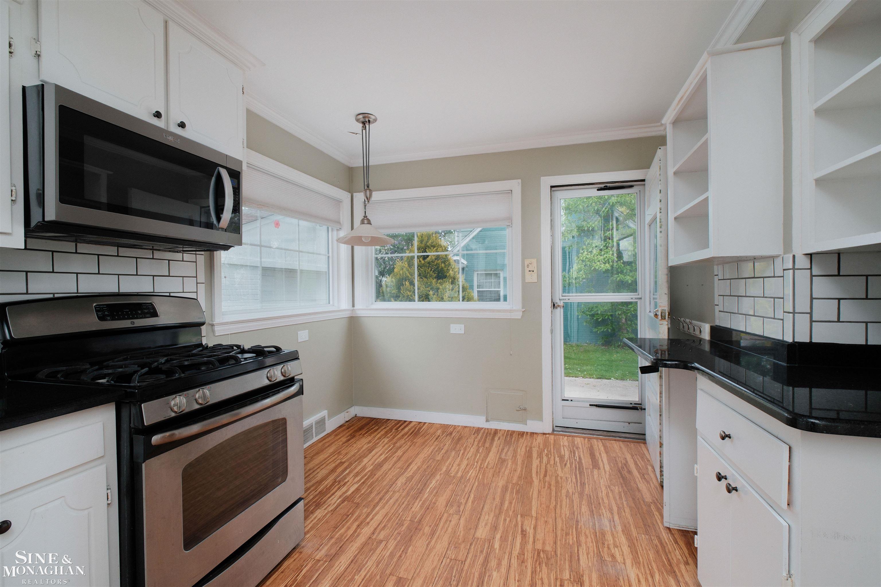 1726 Hawthorne Road Grosse Pointe Woods, MI 48236 - Photo 13 of 44