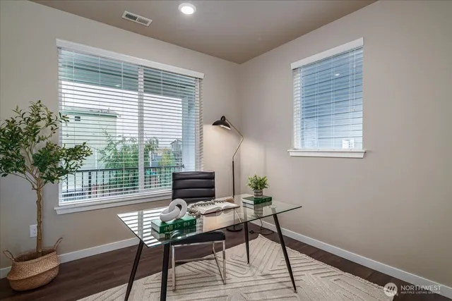 $3,900 | 11821 82nd Avenue South, Seattle, WA 98178