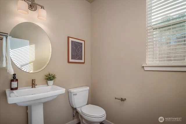 $3,900 | 11821 82nd Avenue South, Seattle, WA 98178