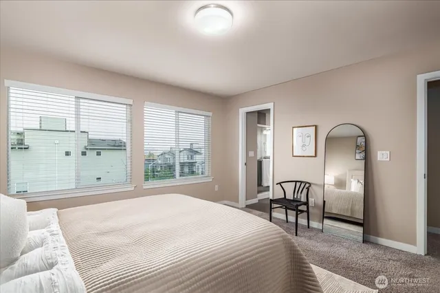 $3,900 | 11821 82nd Avenue South, Seattle, WA 98178