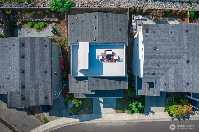 $3,900 | 11821 82nd Avenue South, Seattle, WA 98178