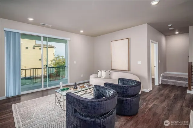 $3,900 | 11821 82nd Avenue South, Seattle, WA 98178