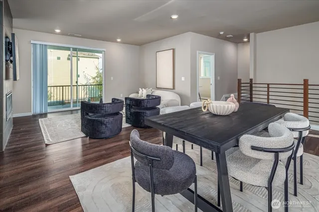 $3,900 | 11821 82nd Avenue South, Seattle, WA 98178