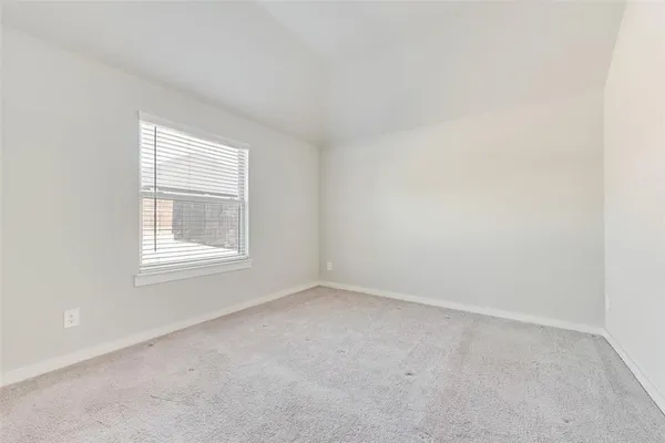 $2,600 | 253 Coyote Creek Drive, Lavon, TX 75166