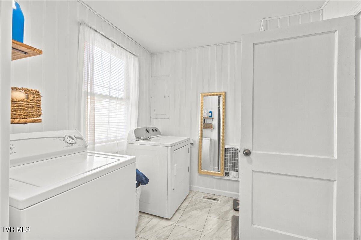 1014 Myrtle Street Kingsport, TN 37660 - Photo 19 of 29 17-128A1038