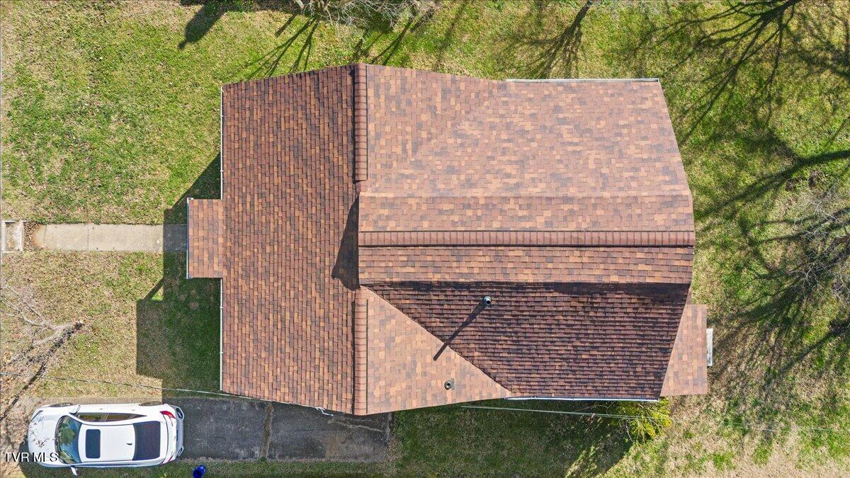 1014 Myrtle Street Kingsport, TN 37660 - Photo 21 of 29 29-DJI_20251220130712_0034_D