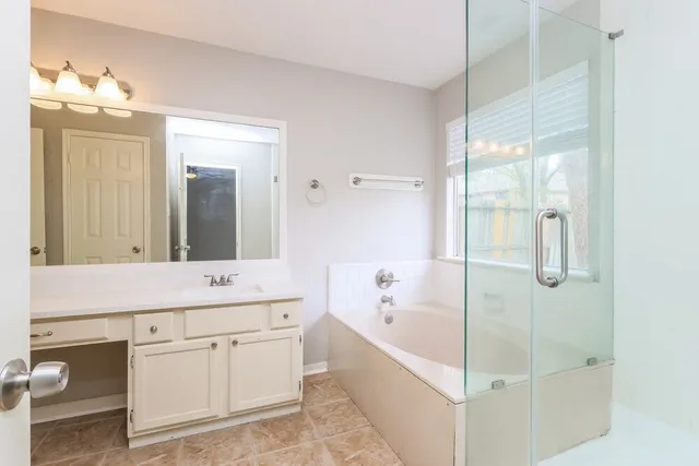 $2,095 | 2711 Knollbrook Lane, Spring, TX 77373