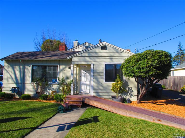 567 Flower Avenue Santa Rosa, CA 95404 - Photo 1 of 1 Front of duplex. Two bedroom/one bath.