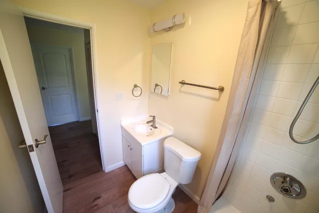 $2,100 | 1052 North Maple Road, Ann Arbor, MI 48103