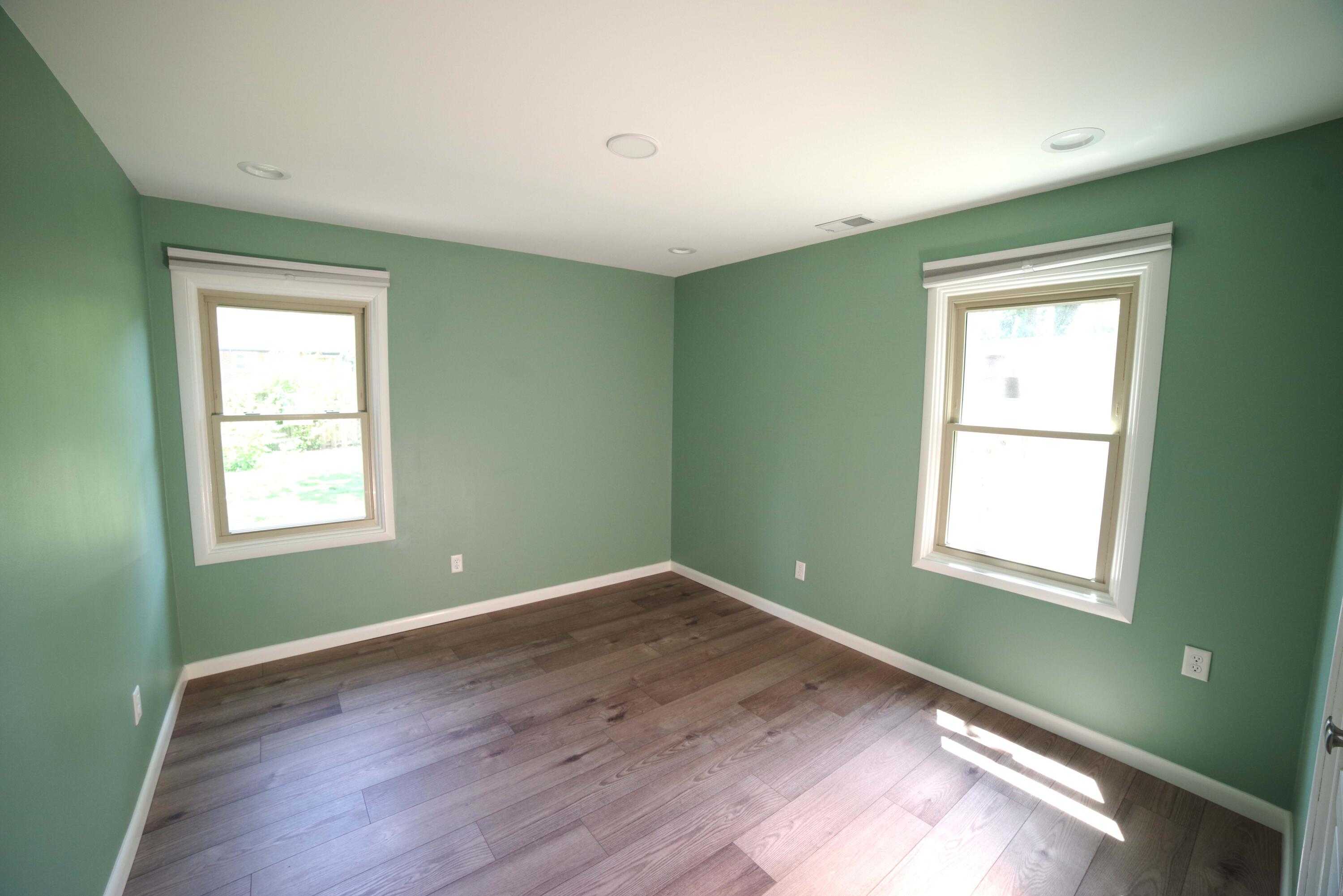 1052 North Maple Road Ann Arbor, MI 48103 - Photo 9 of 19 IMGP0497er