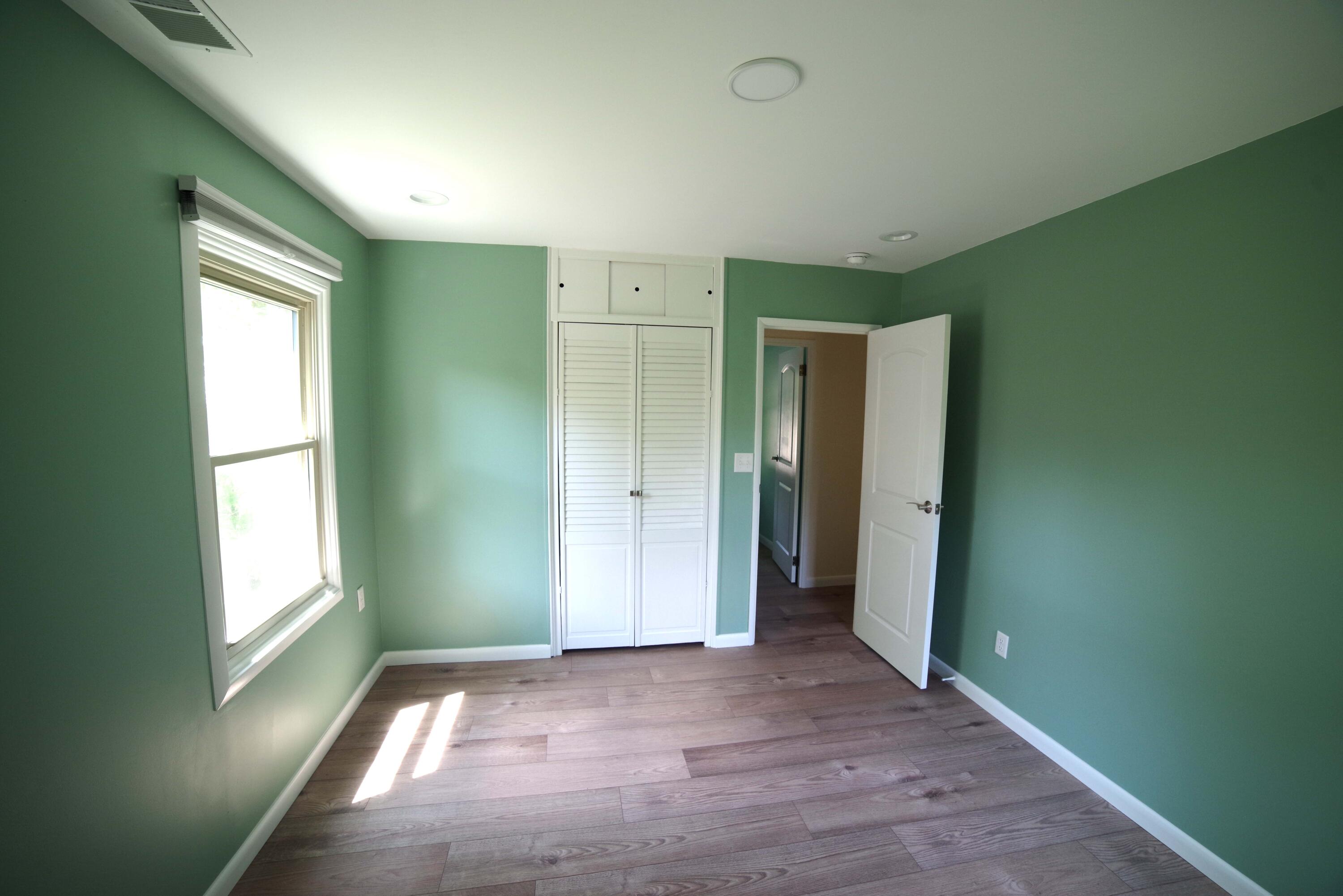 1052 North Maple Road Ann Arbor, MI 48103 - Photo 10 of 19 IMGP0498er