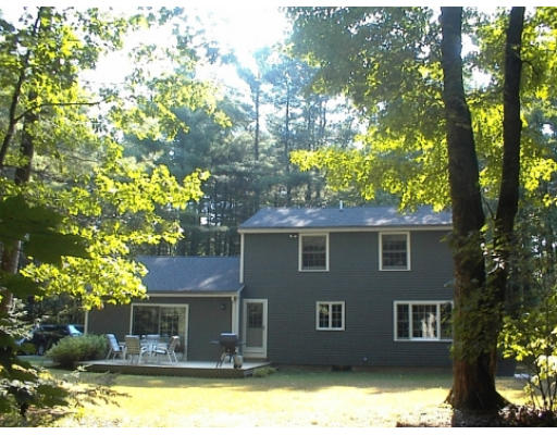 122 Haynes Road Townsend, MA 01469 - Photo 5 of 5 a front view of a house with a yard