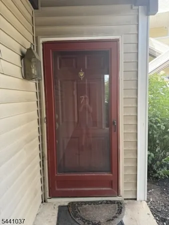 $315,000 | 511 Clubhouse Court, Unit 7, Union, NJ 07083