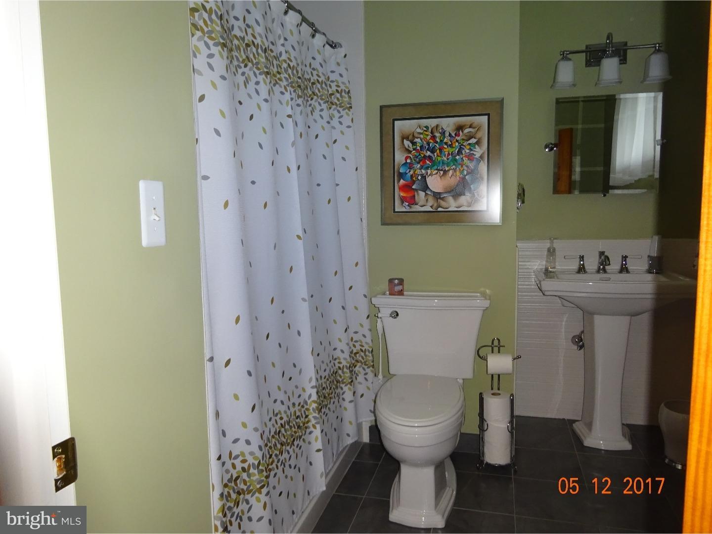 9211 Burbank Road Philadelphia, PA 19115 - Photo 23 of 25 Bathroom