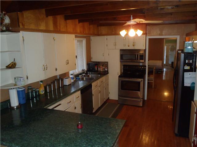 654 Coop Road Bell Buckle, TN 37020 - Photo 14 of 17 Gallery Image 14