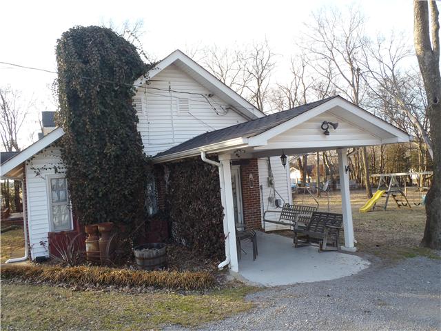 654 Coop Road Bell Buckle, TN 37020 - Photo 4 of 17 Gallery Image 4