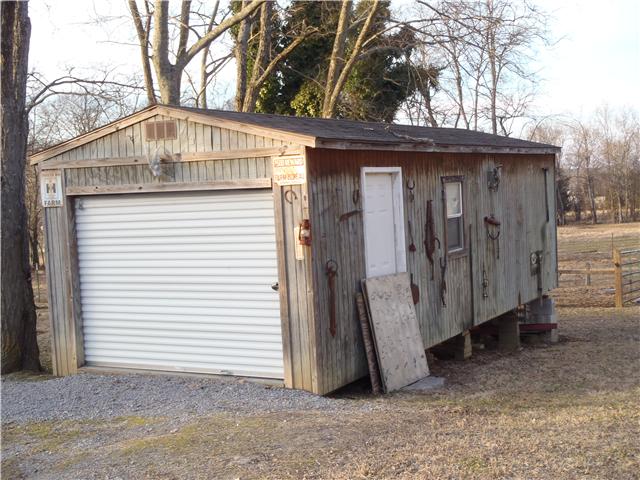 654 Coop Road Bell Buckle, TN 37020 - Photo 8 of 17 Gallery Image 8