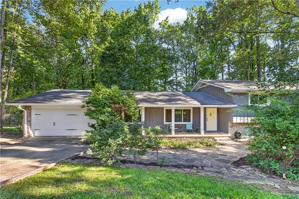 $2,975 | 4820 Summerford Drive, Atlanta, GA 30338