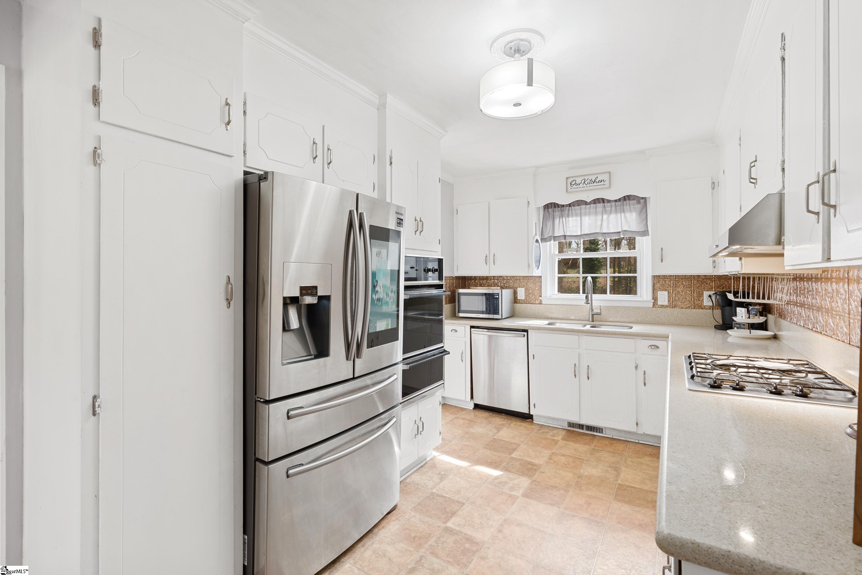 203 Tanner Road Taylors, SC 29687 - Photo 12 of 34