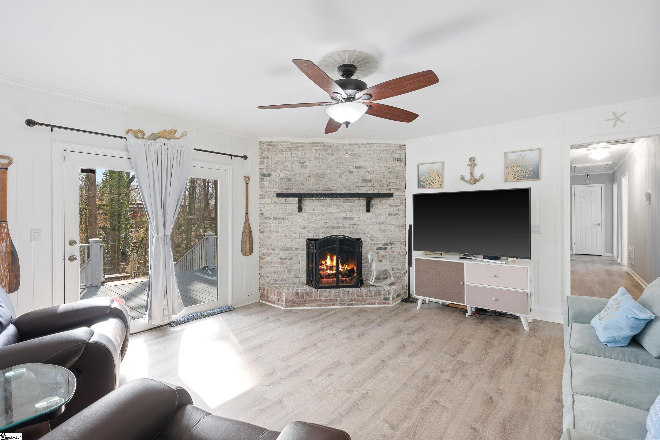 203 Tanner Road Taylors, SC 29687 - Photo 10 of 34