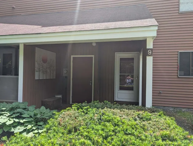 $249,900 | 12 Streamside Drive, Unit 9, Campton, NH 03223