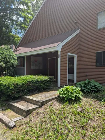 $249,900 | 12 Streamside Drive, Unit 9, Campton, NH 03223