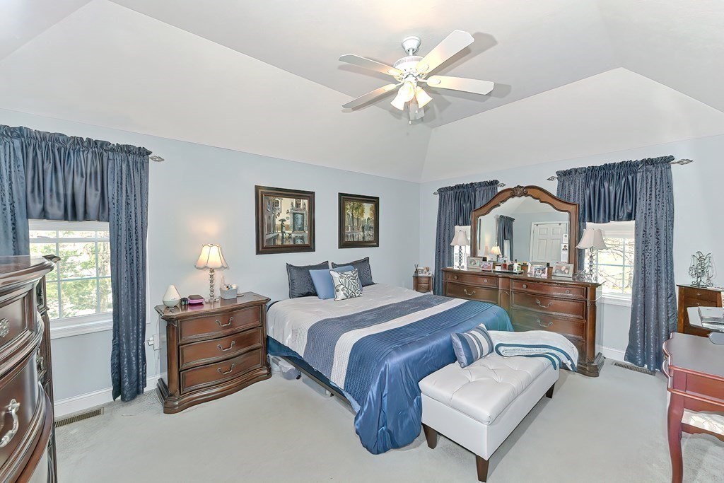93 Cart Path Road Dracut, MA 01826 - Photo 17 of 32 Gallery Image 17