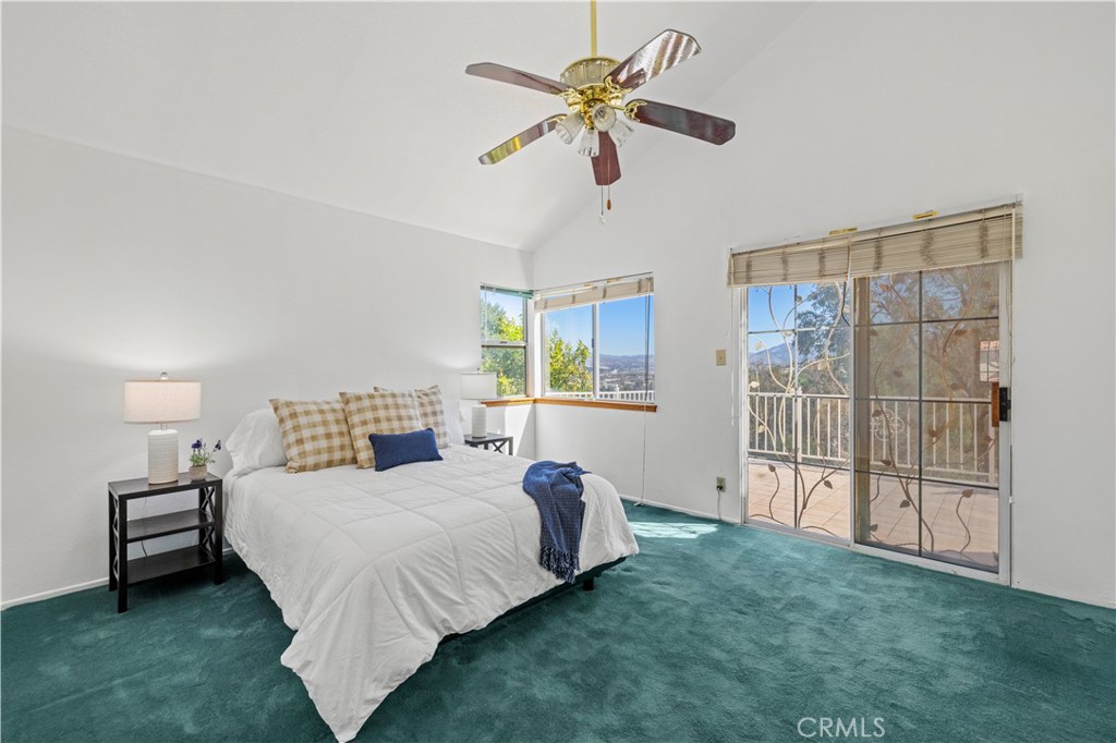 19724 Azure Field Drive Newhall, CA 91321 - Photo 18 of 34