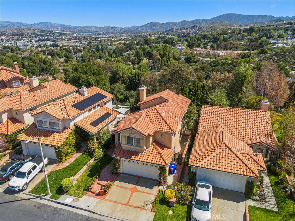 19724 Azure Field Drive Newhall, CA 91321 - Photo 24 of 34