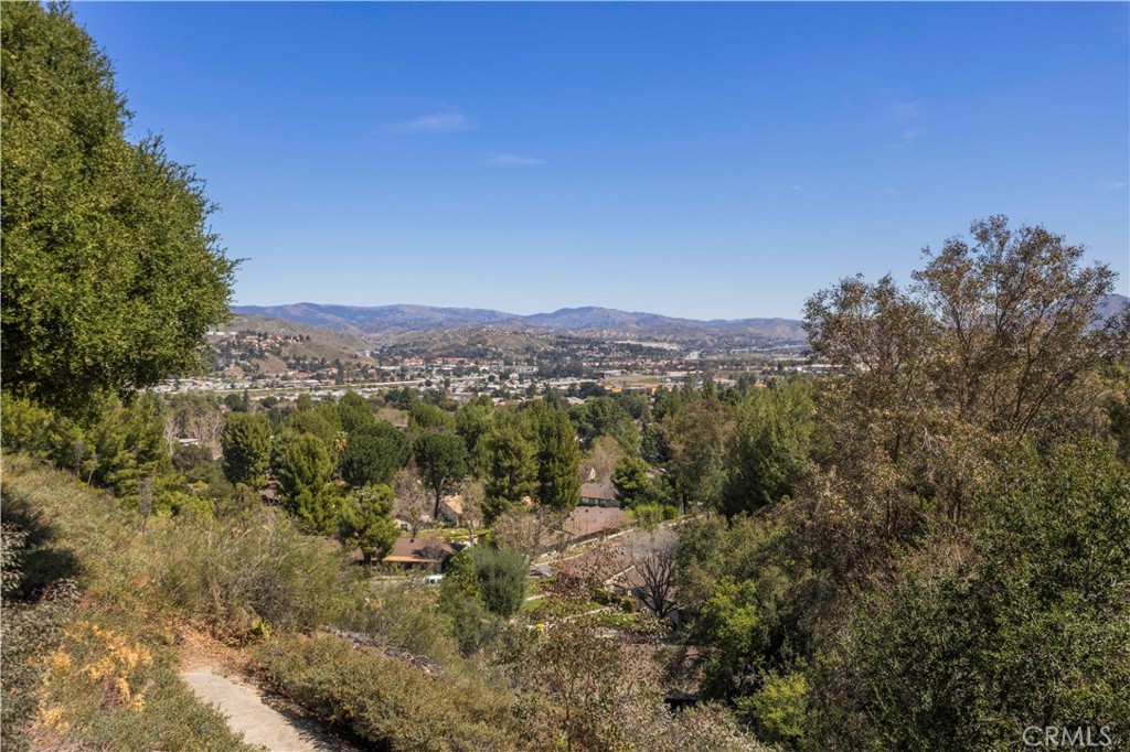 19724 Azure Field Drive Newhall, CA 91321 - Photo 28 of 34