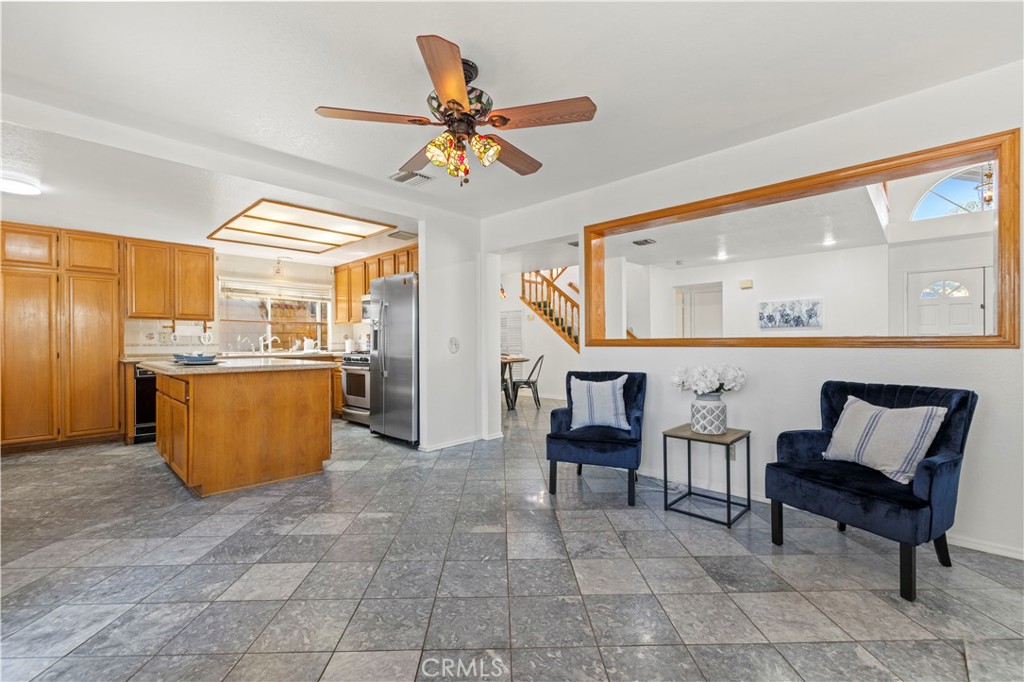 19724 Azure Field Drive Newhall, CA 91321 - Photo 5 of 34