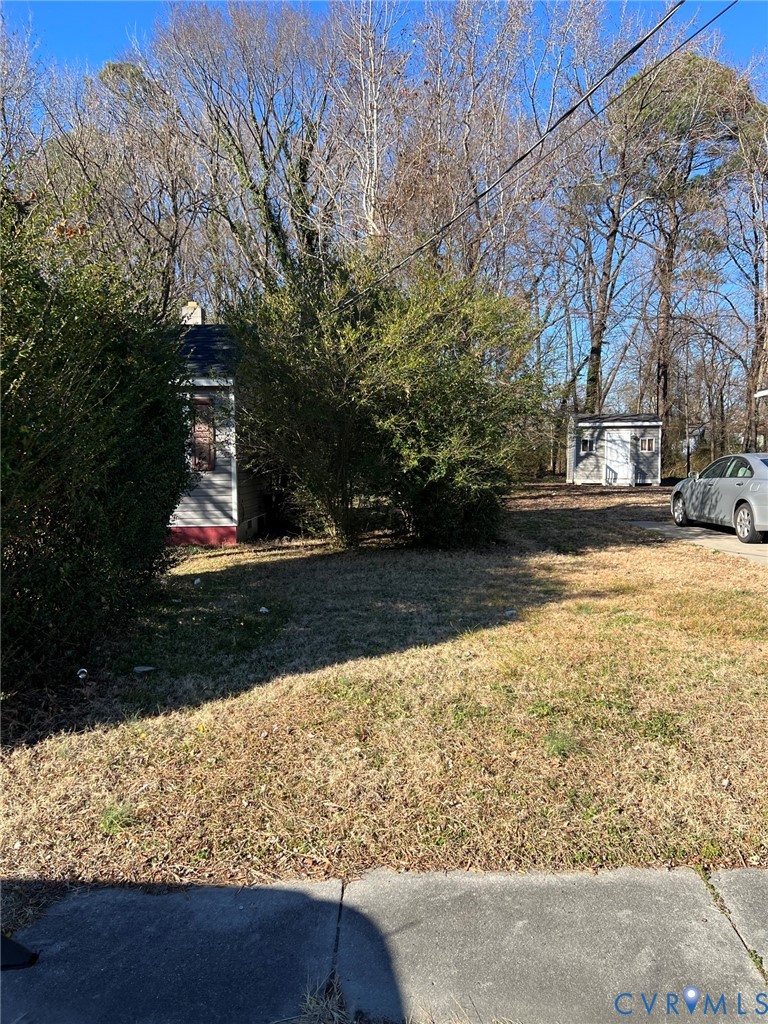 73-0760 Boston Street Hopewell, VA 23860 - Photo 3 of 5 a view of outdoor space with garden