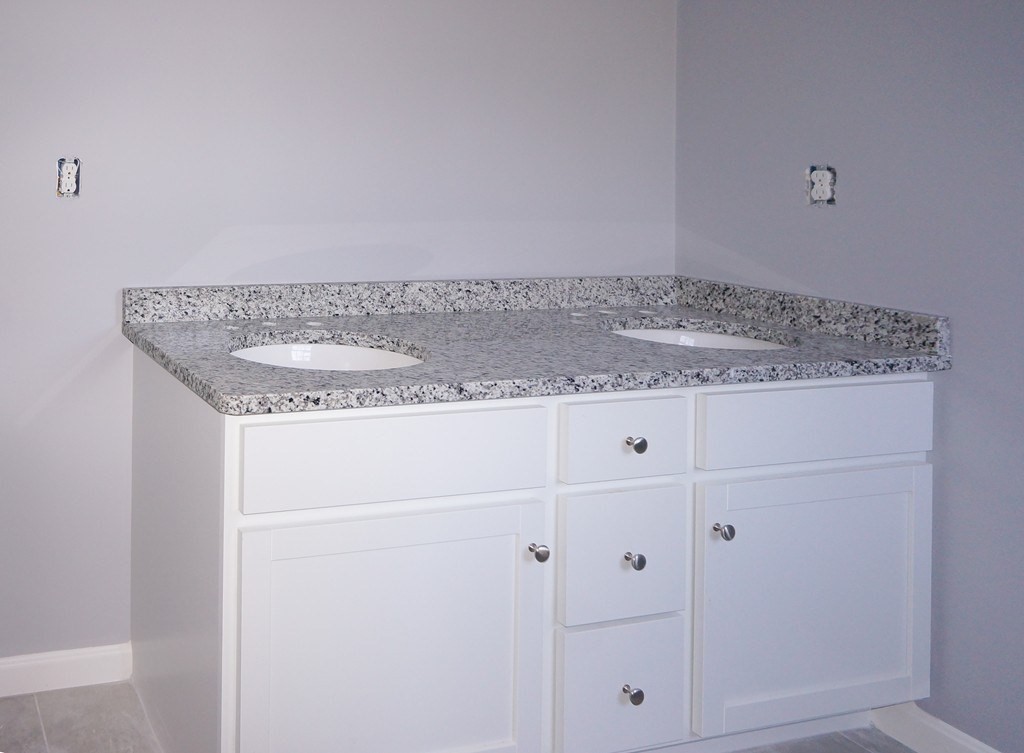 28 England Road North Attleboro, MA 02760 - Photo 8 of 11 Gallery Image 8