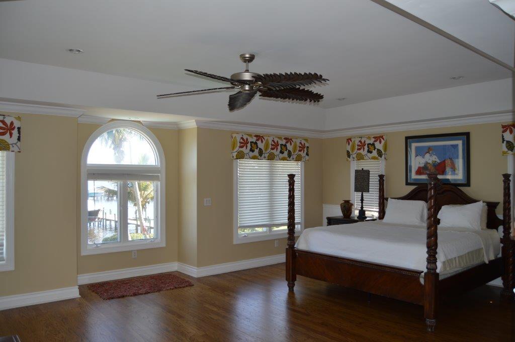 1535 Southeast Riverside Drive Stuart, FL 34996 - Photo 15 of 21 018