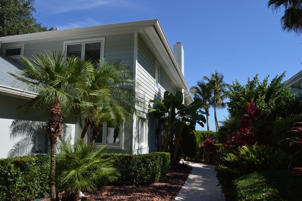 1535 Southeast Riverside Drive Stuart, FL 34996 - Photo 5 of 21 003