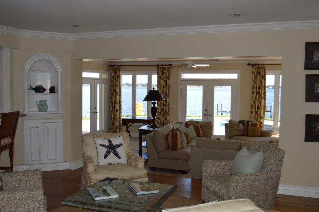 1535 Southeast Riverside Drive Stuart, FL 34996 - Photo 7 of 21 010