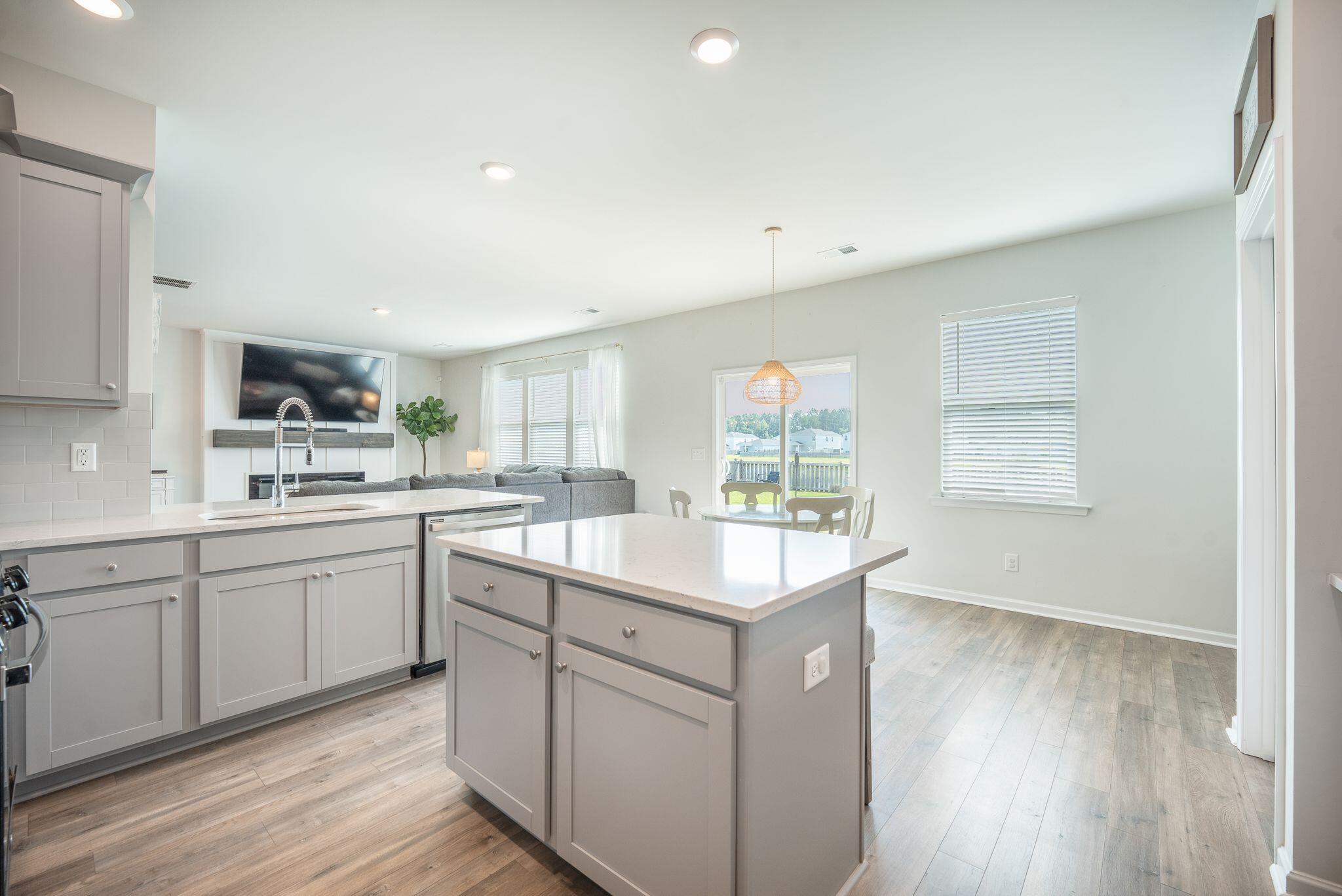 705 Squire Pope Road Summerville, SC 29486 - Photo 24 of 59 IMG_8048
