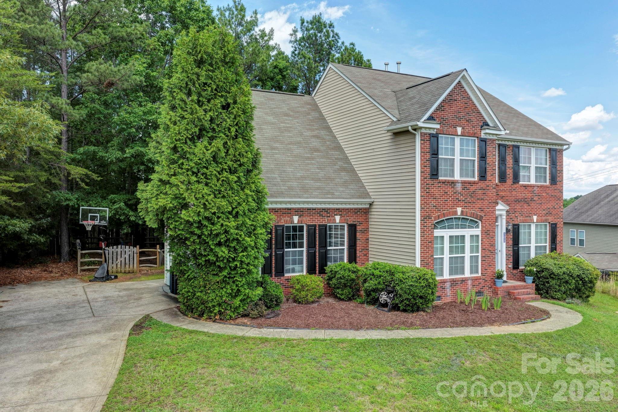 305 Hydrangea Drive Clover, SC 29710 - Photo 36 of 40