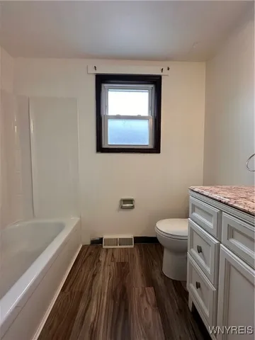 $1,400 | 156 South Seine Drive, Cheektowaga, NY 14227