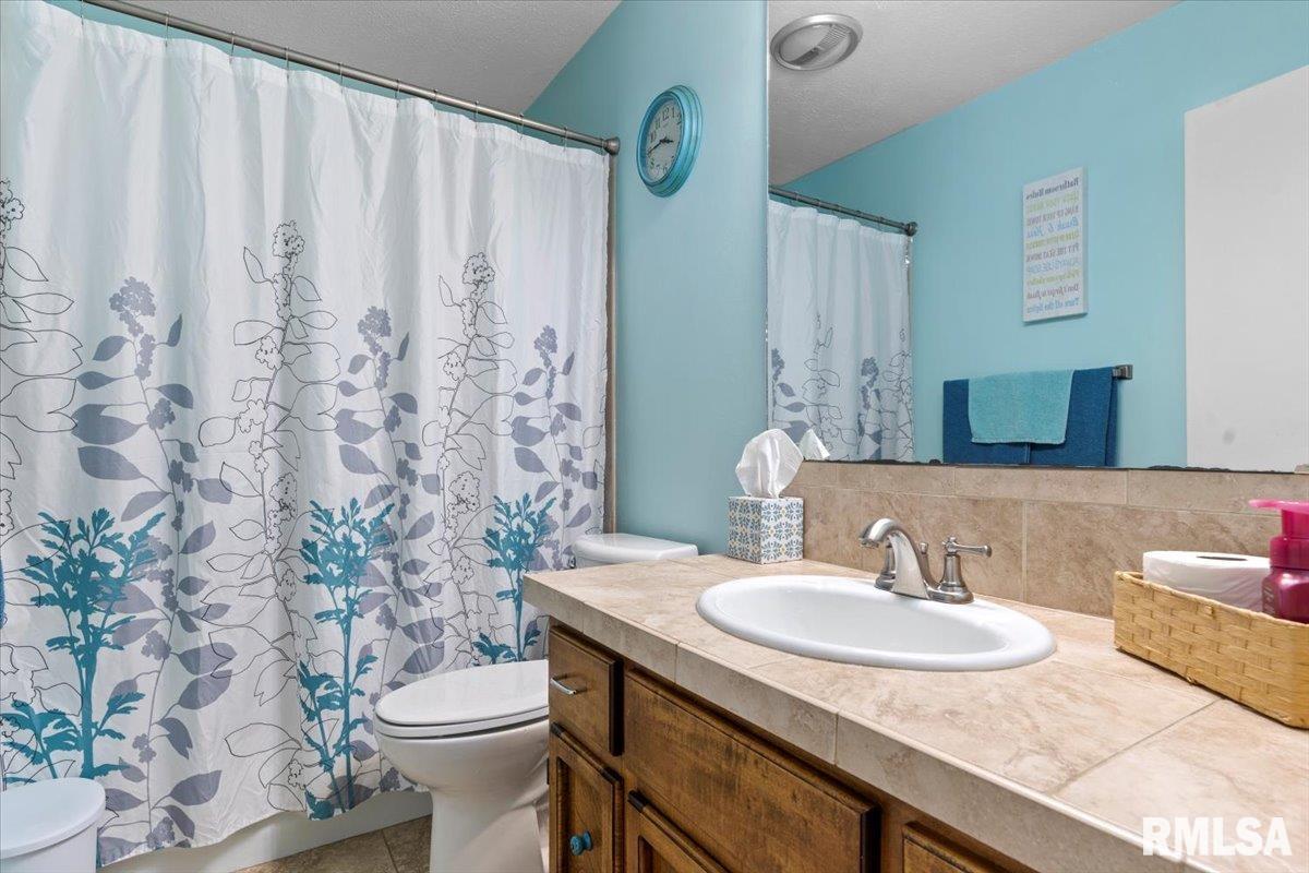 813 Freemans Farm Road Springfield, IL 62704 - Photo 18 of 29