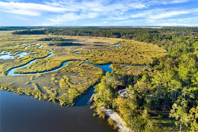 $990,000 | 1052 Egret Lane Northeast, Townsend, GA 31331