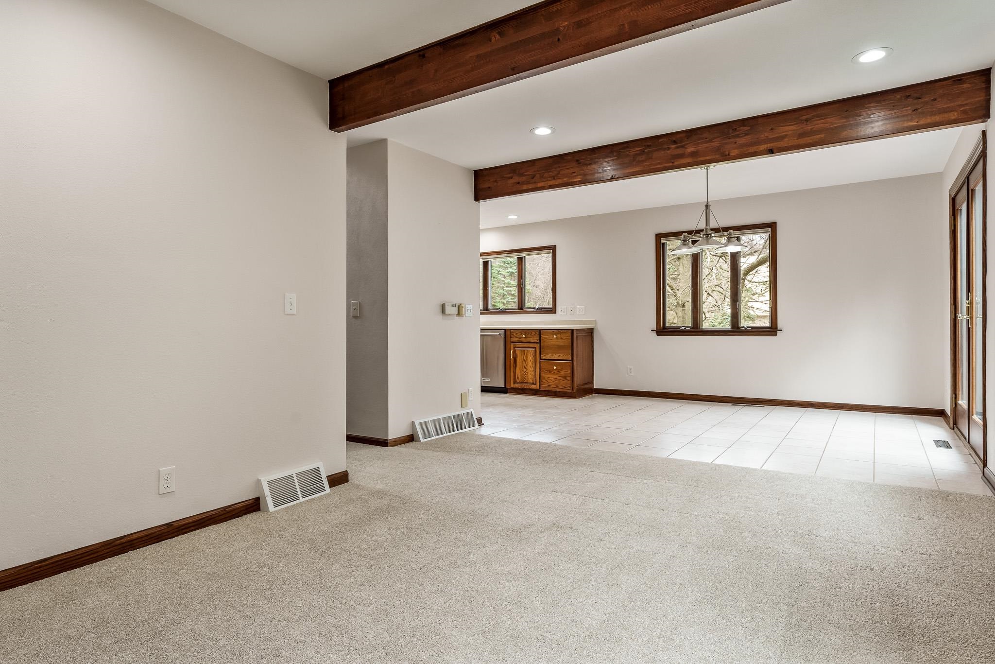 6641 North Kennedy Road Milton, WI 53563 - Photo 17 of 68