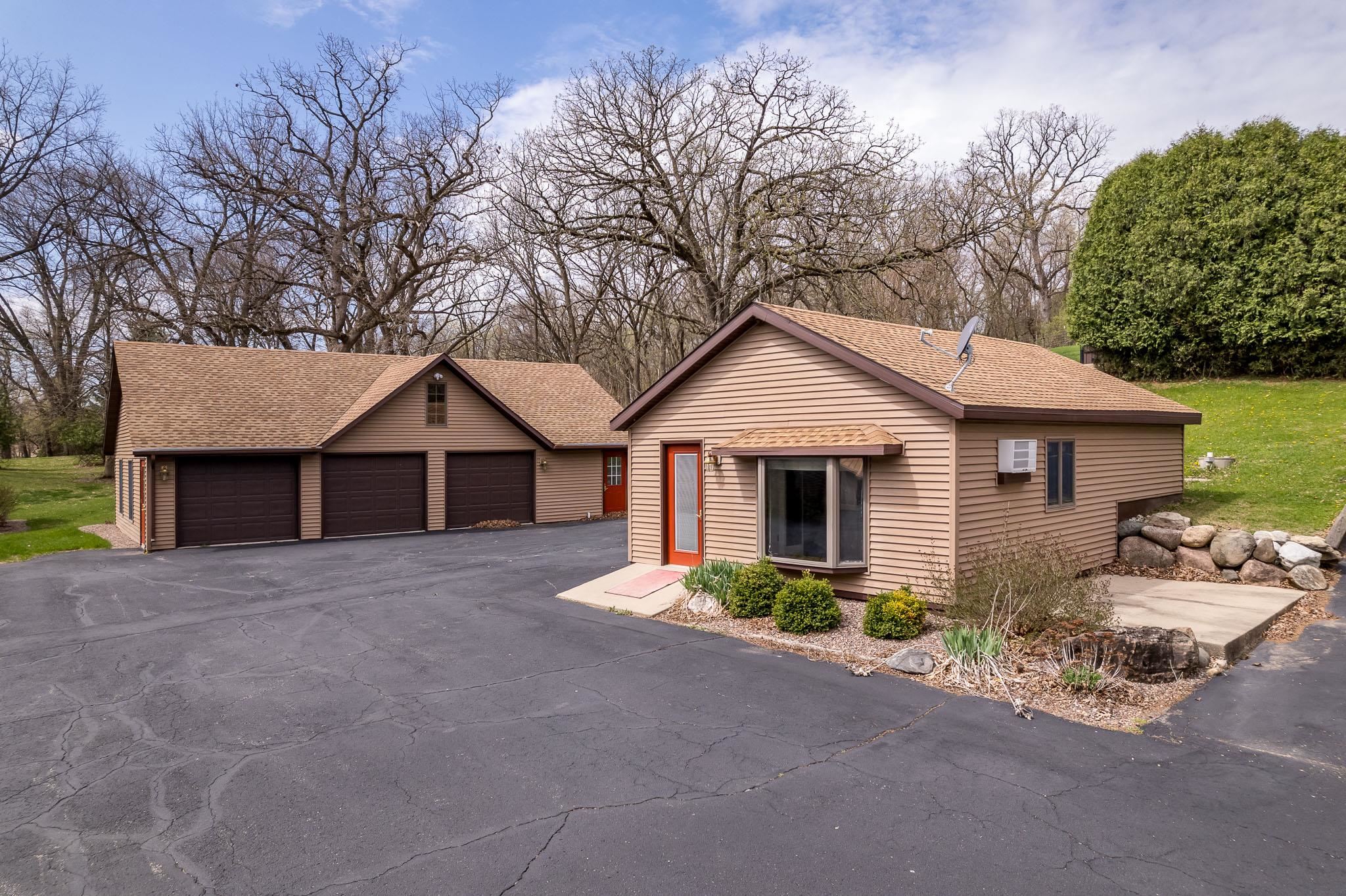 6641 North Kennedy Road Milton, WI 53563 - Photo 2 of 68