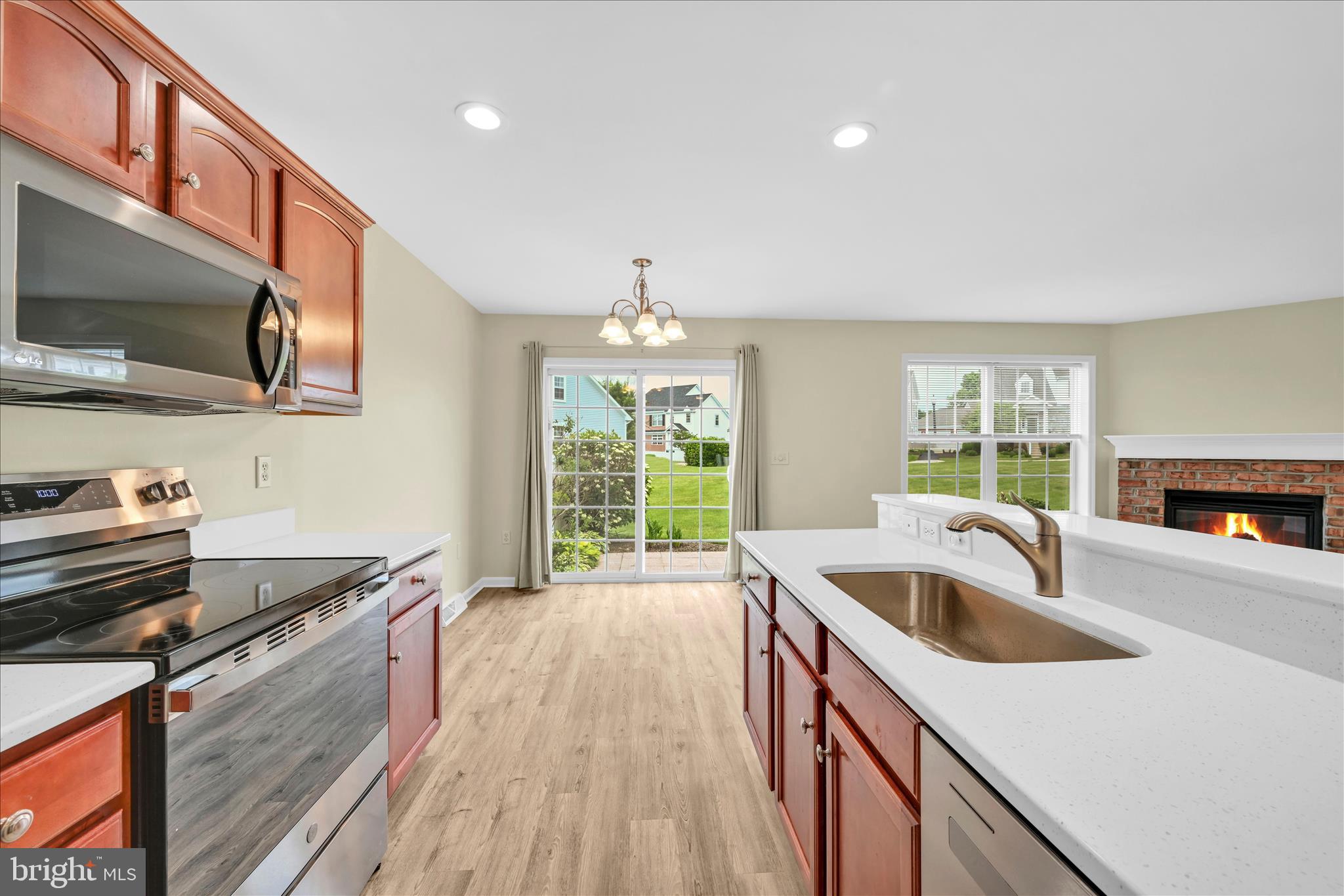640 Courthouse Circle Lititz, PA 17543 - Photo 13 of 30 Kitchen
