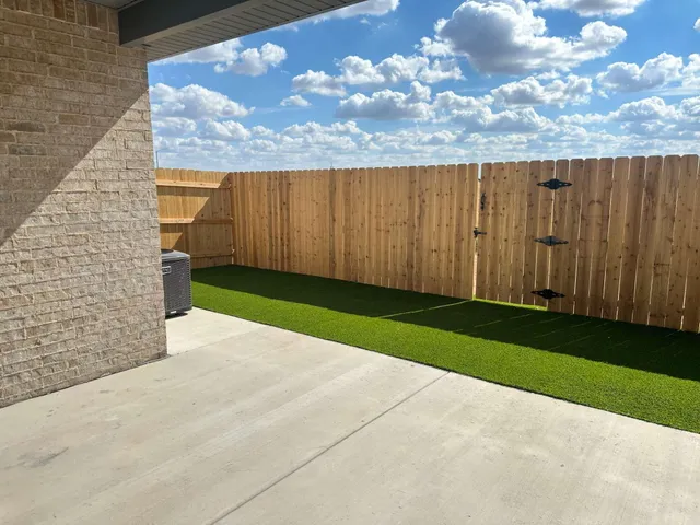 $1,595 | 7048 41st Street, Lubbock, TX 79407