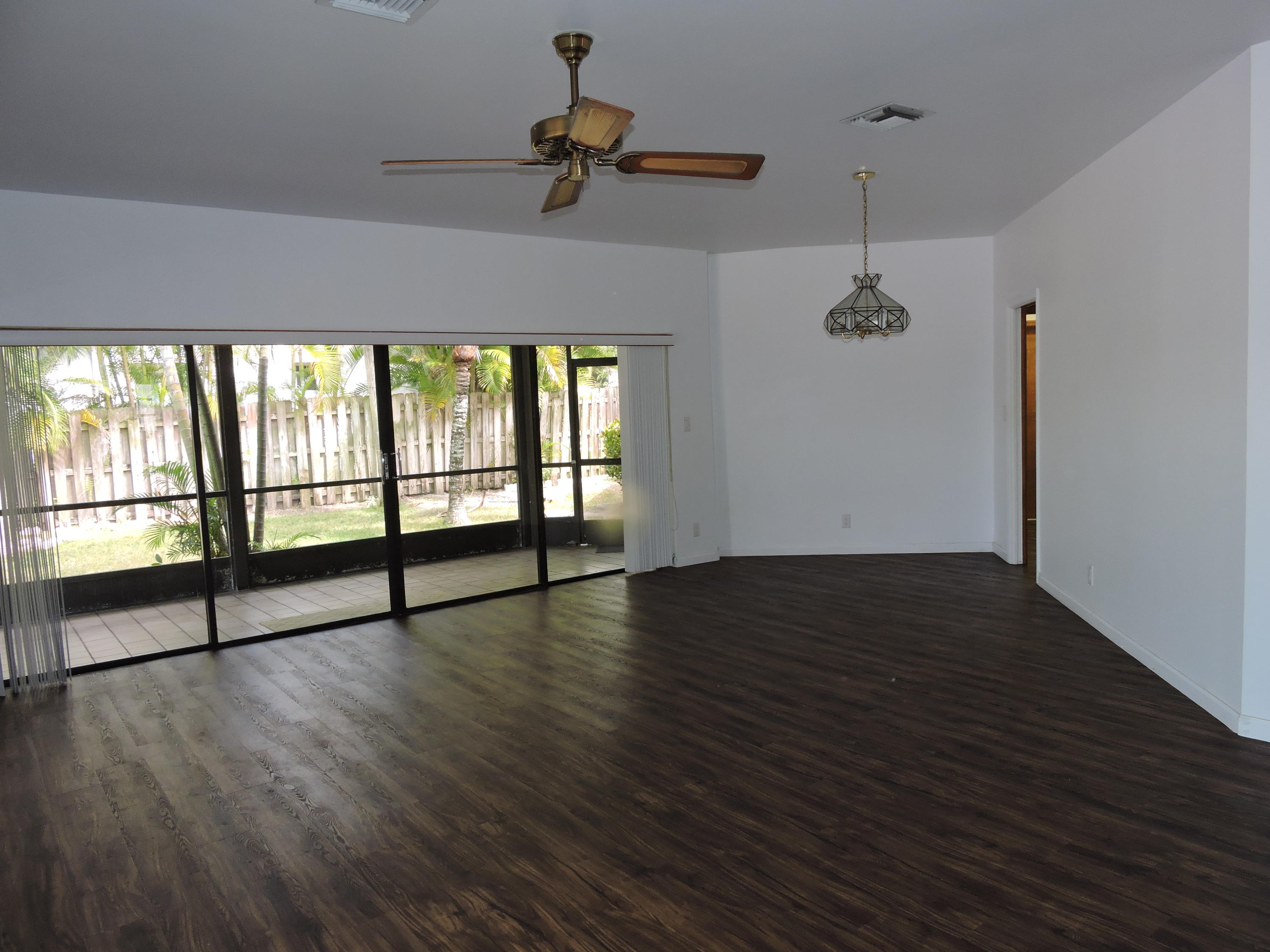 493 Northwest 6th Street Boca Raton, FL 33432 - Photo 6 of 23 2020-04-07 15.29.40