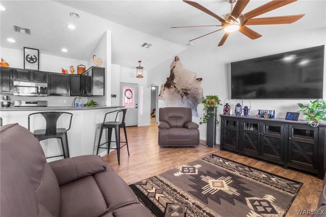 3643 Estrella Road Golden Valley, AZ 86413 - Photo 9 of 90