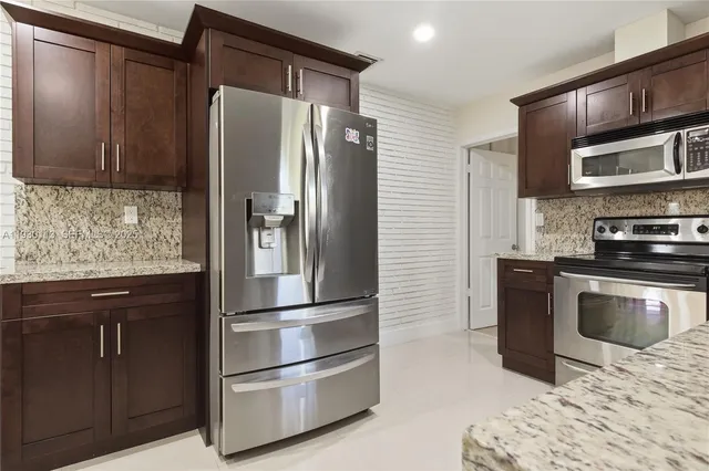 $3,200 | 16401 Southwest 100th Court, Miami, FL 33157